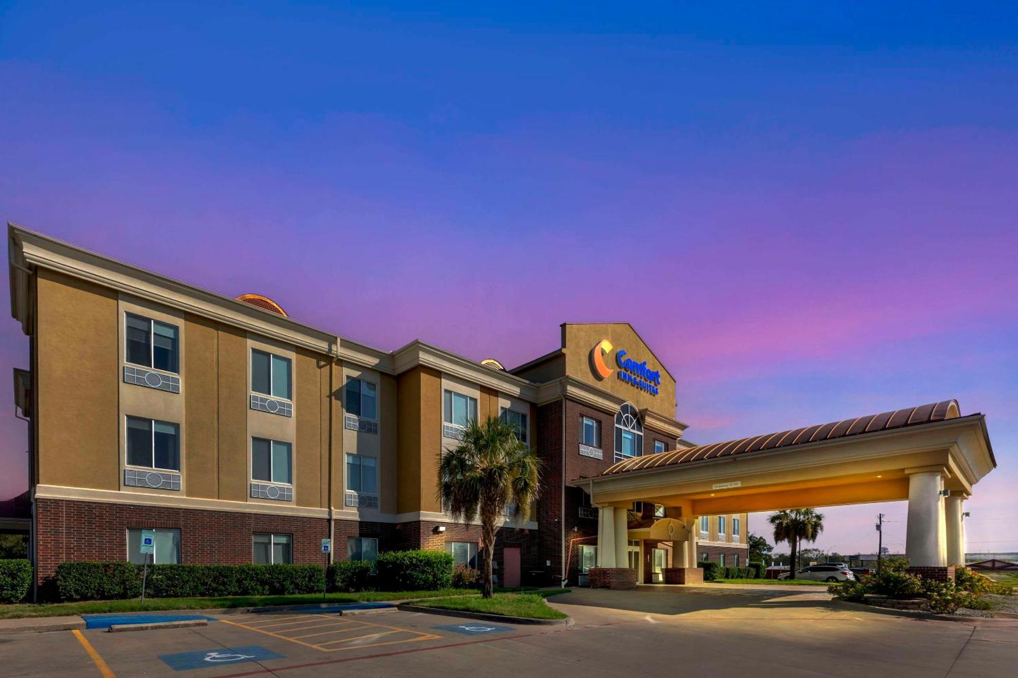 Comfort Inn & Suites Mexia Buitenkant foto